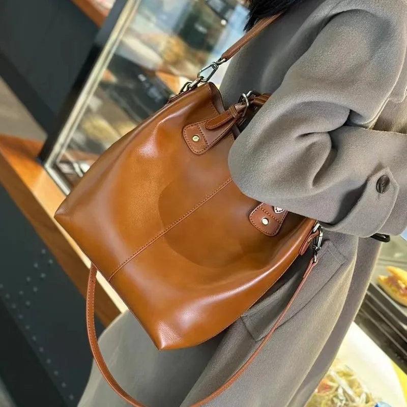 Bolsa Feminina ZENCY – Couro Legitimo & Design Sofisticad