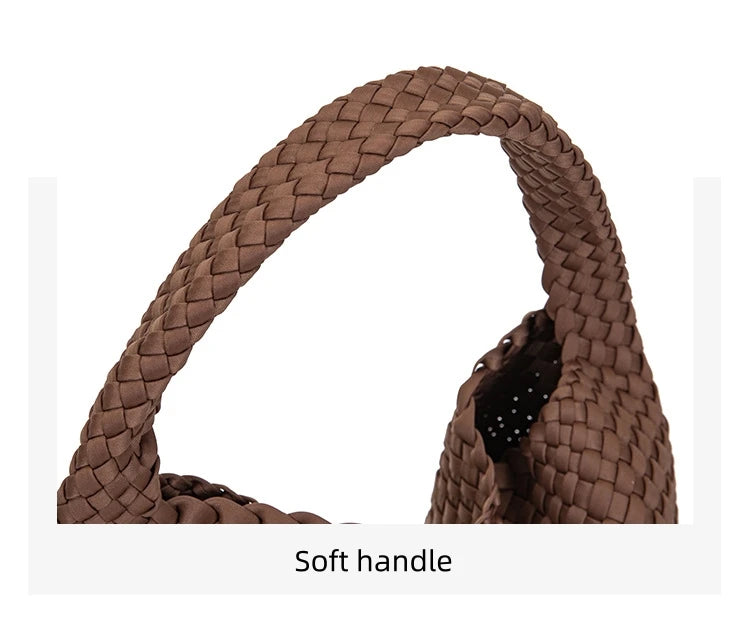 Bolsa em Neoprene Weave Bag Casual com bolsinha auxiliar