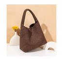 Bolsa em Neoprene Weave Bag Casual com bolsinha auxiliar